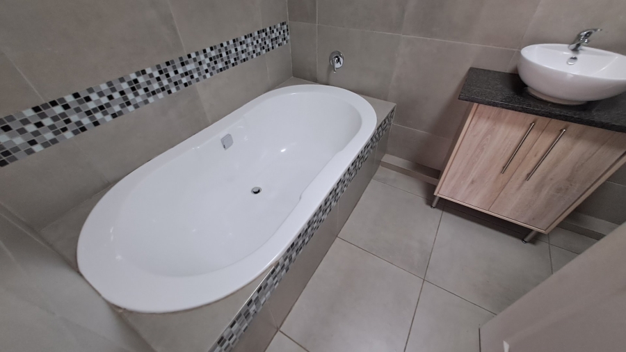 2 Bedroom Property for Sale in Pellissier Free State